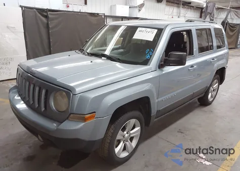 2013 Jeep Patriot Latitude z USA, uszkodzony, nr VIN 1C4NJRFB6DD221956